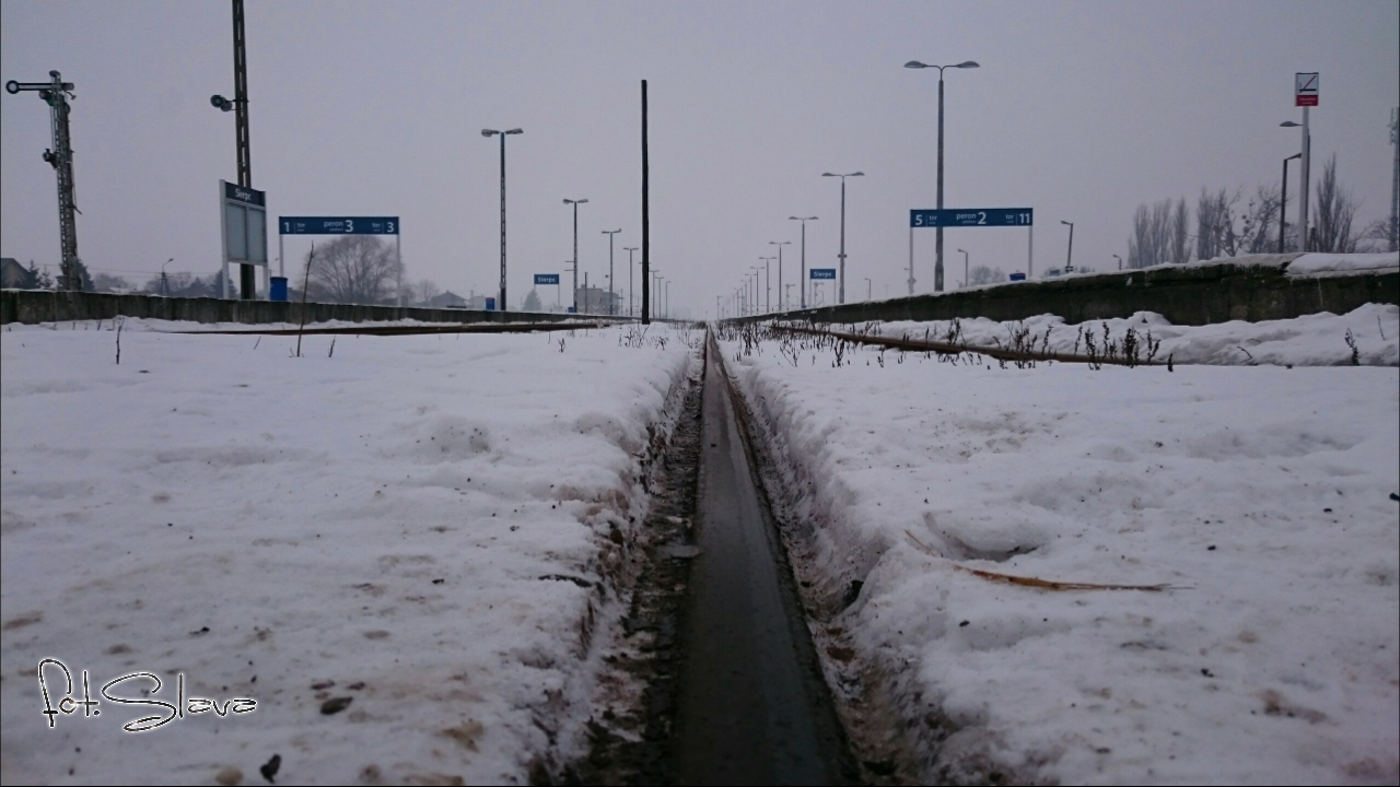 Zimowy dworzec PKP, styczeń 2016 r.