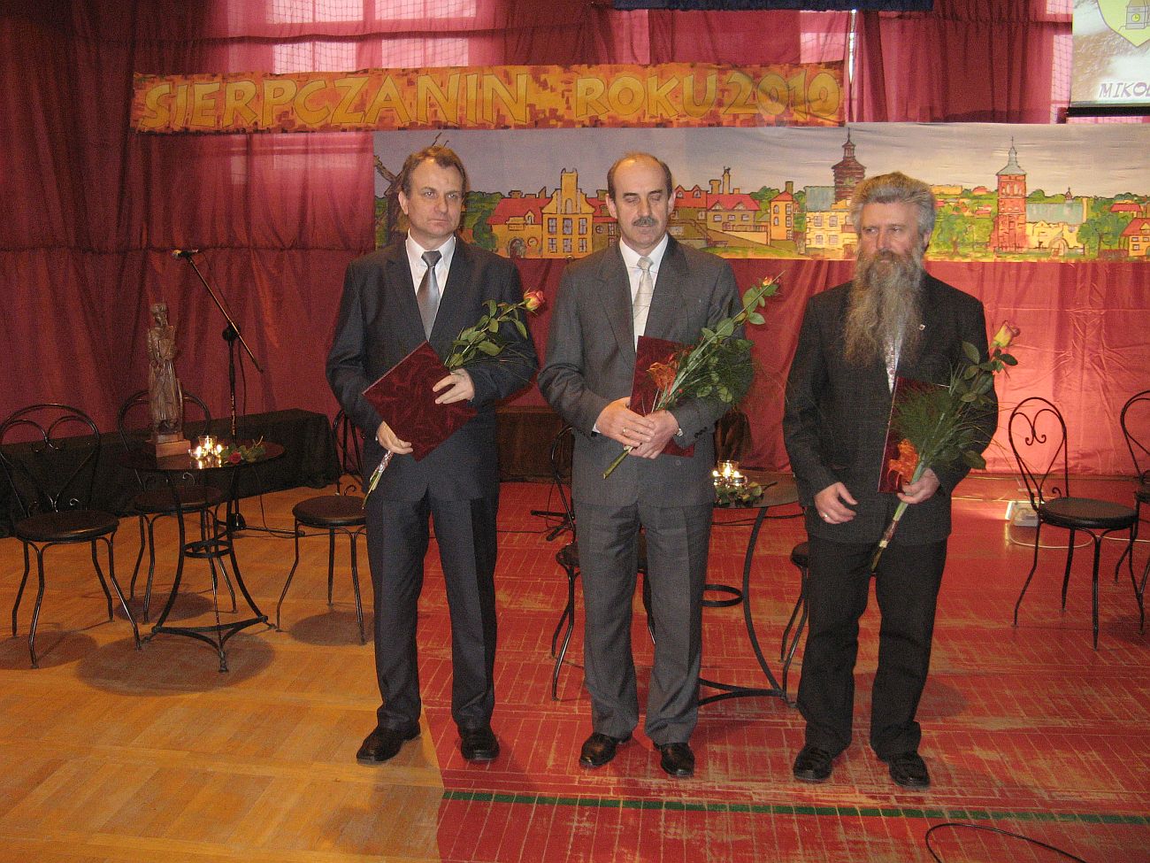 Ju trjka nominowanych na scenie: od prawej Pawe B. Gsiorowski, Micha Gowacki i Jzef Urbaski.