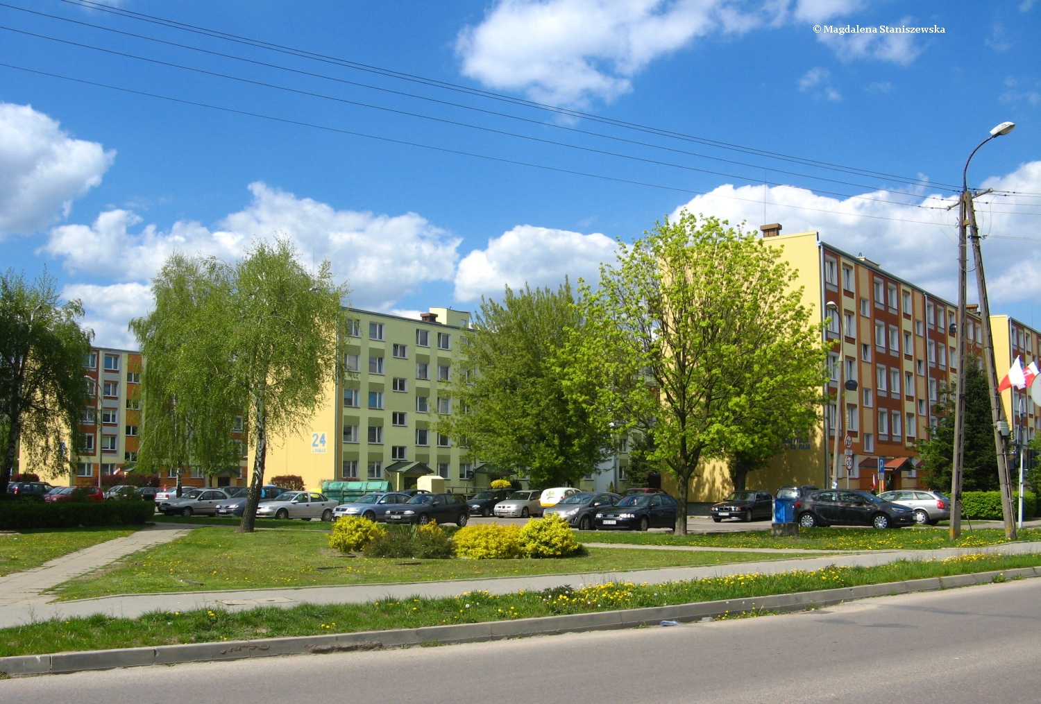 Widok na bloki Spdzielni Mieszkaniowej Lokatorsko-Wasnociowej w Sierpcu, maj 2015 r.