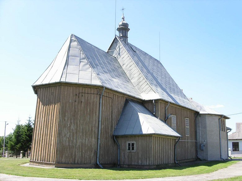 Zabytkowy drewniany koci w Goleszynie wybudowany w latach 1762-1765, remontowany w 1940 r.