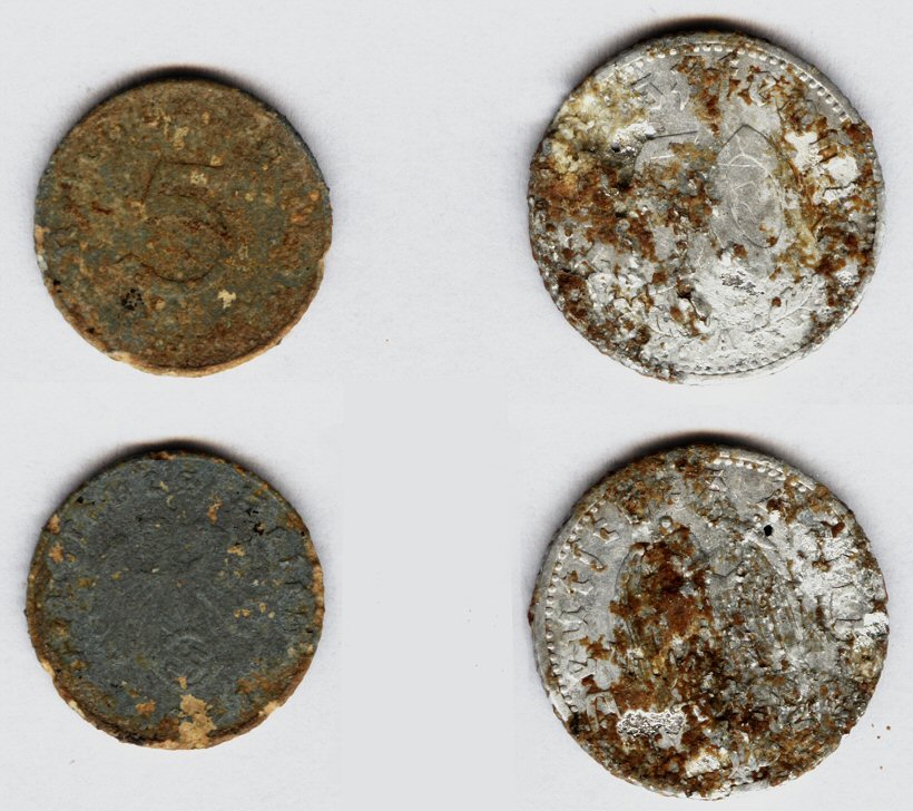 Monety III Rzeszy znalezione w miejscu, gdzie w 1945 r. Rosjanie rozbili niemieckie dziaa.