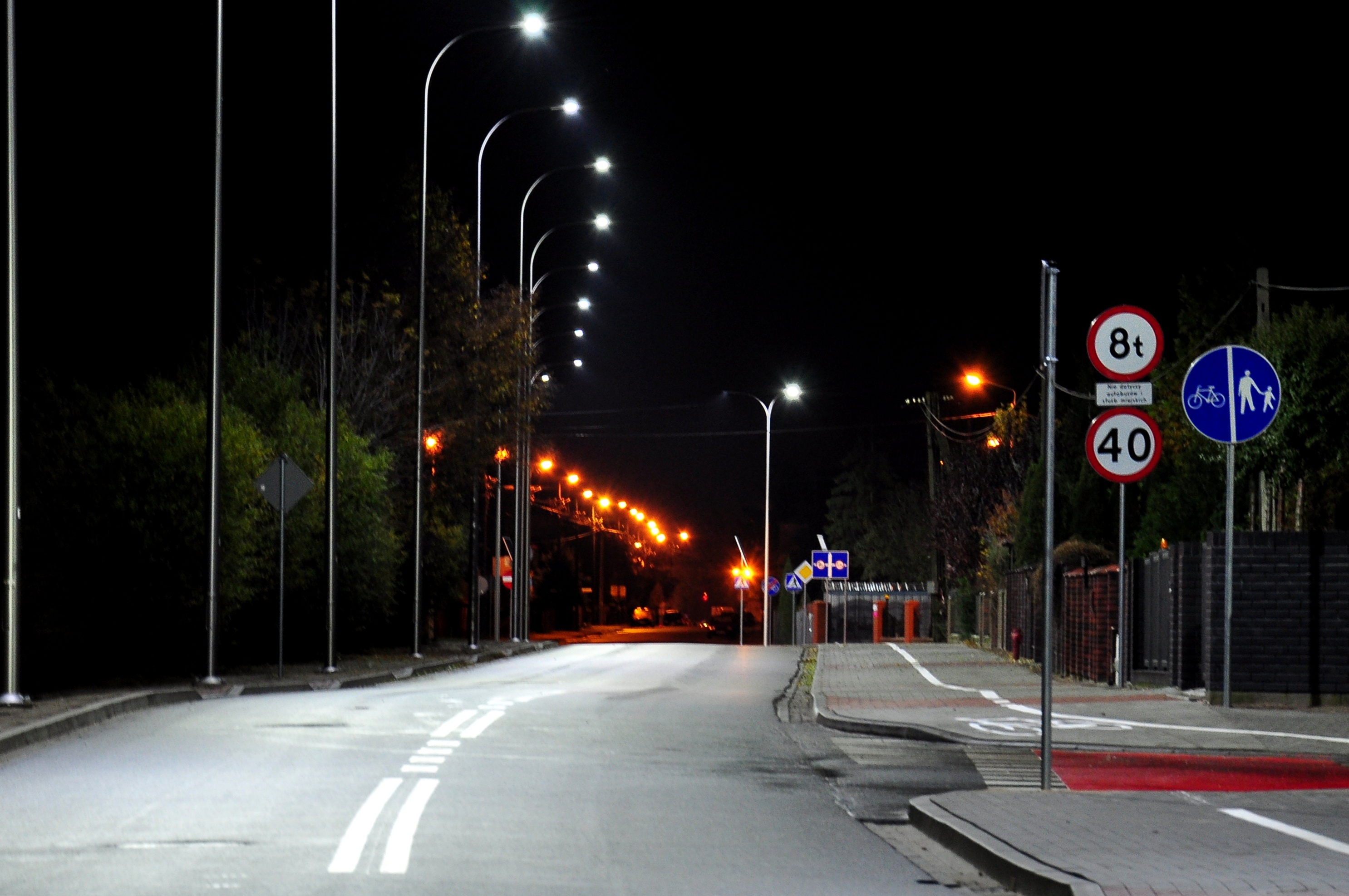Ulica Narutowicza z nowym owietleniem noc, 30.10.2016 r.