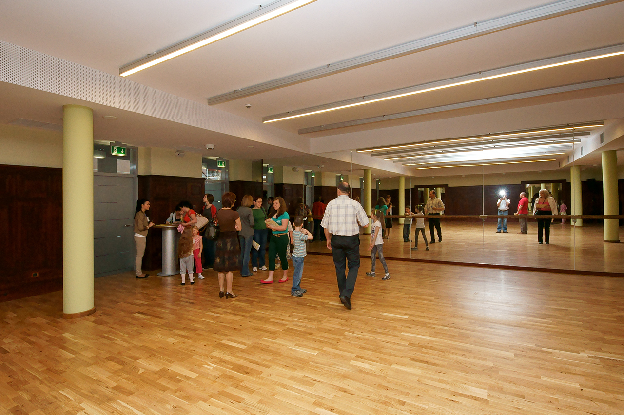 Centrum Kultury i Sztuki, sala lustrzana, przeznaczona do prb tanecznych, 28.04.2012 r.