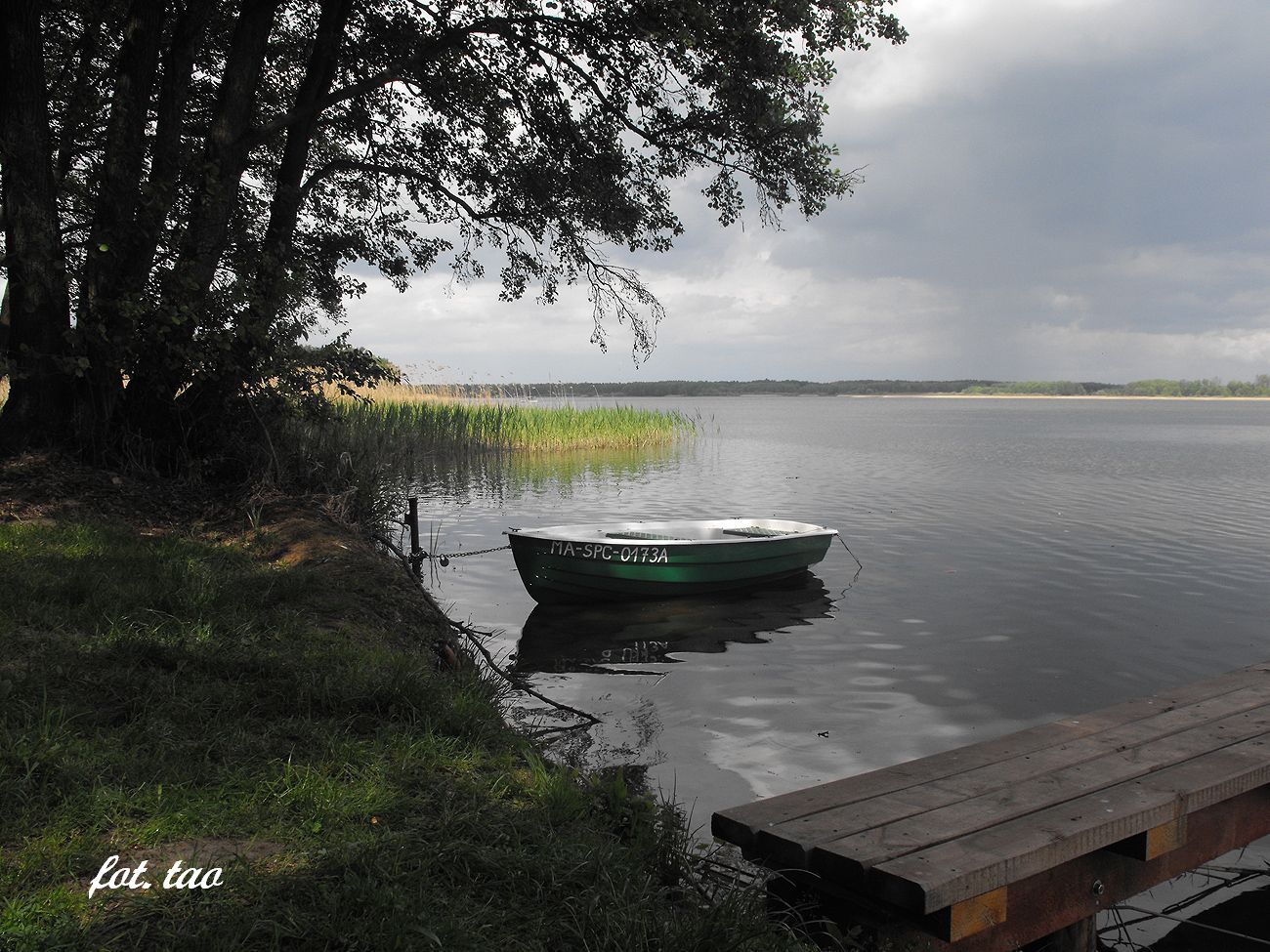 Orodek wypoczynkowy w Szczutowie na jeziorem Urszulewskim. Na foto romantyczna przysta, 11.05.2014 r.