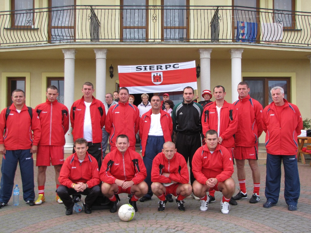 Reprezentanci Sierpca podczas II Mistrzostw Polski Samorządowców w piłce nożnej - Rewal 4-5.09.2010 r.