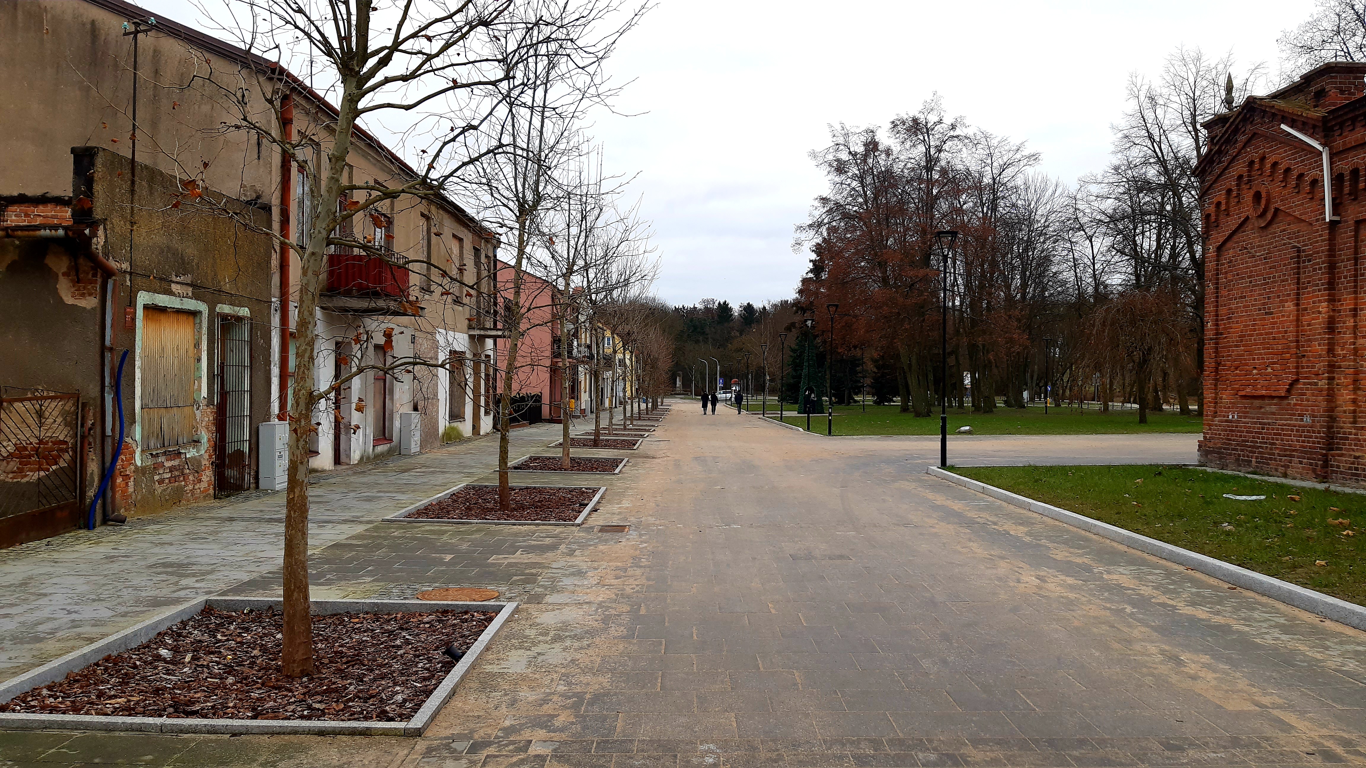 Plac Chopina (przedwojenny Nowy Rynek) w&nbsp;Sierpcu po renowacji, fot. grudzie� 2025&nbsp;r.