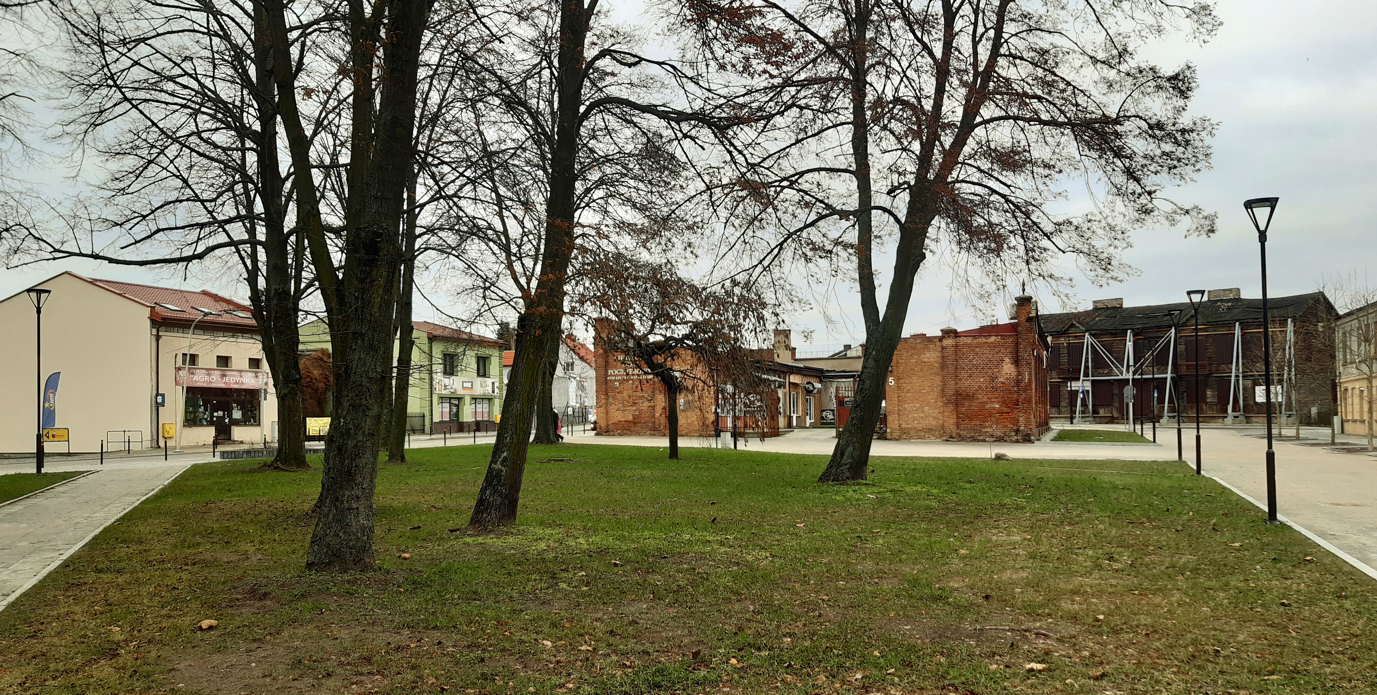 Plac Chopina (dawniej Nowy Rynek) w&nbsp;Sierpcu, widok na Jatki. Fot. grudzie� 2025&nbsp;r.