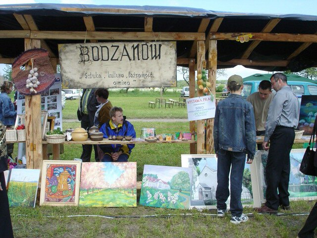 ...wiele gmin skorzystao z okazji, by si promowa...