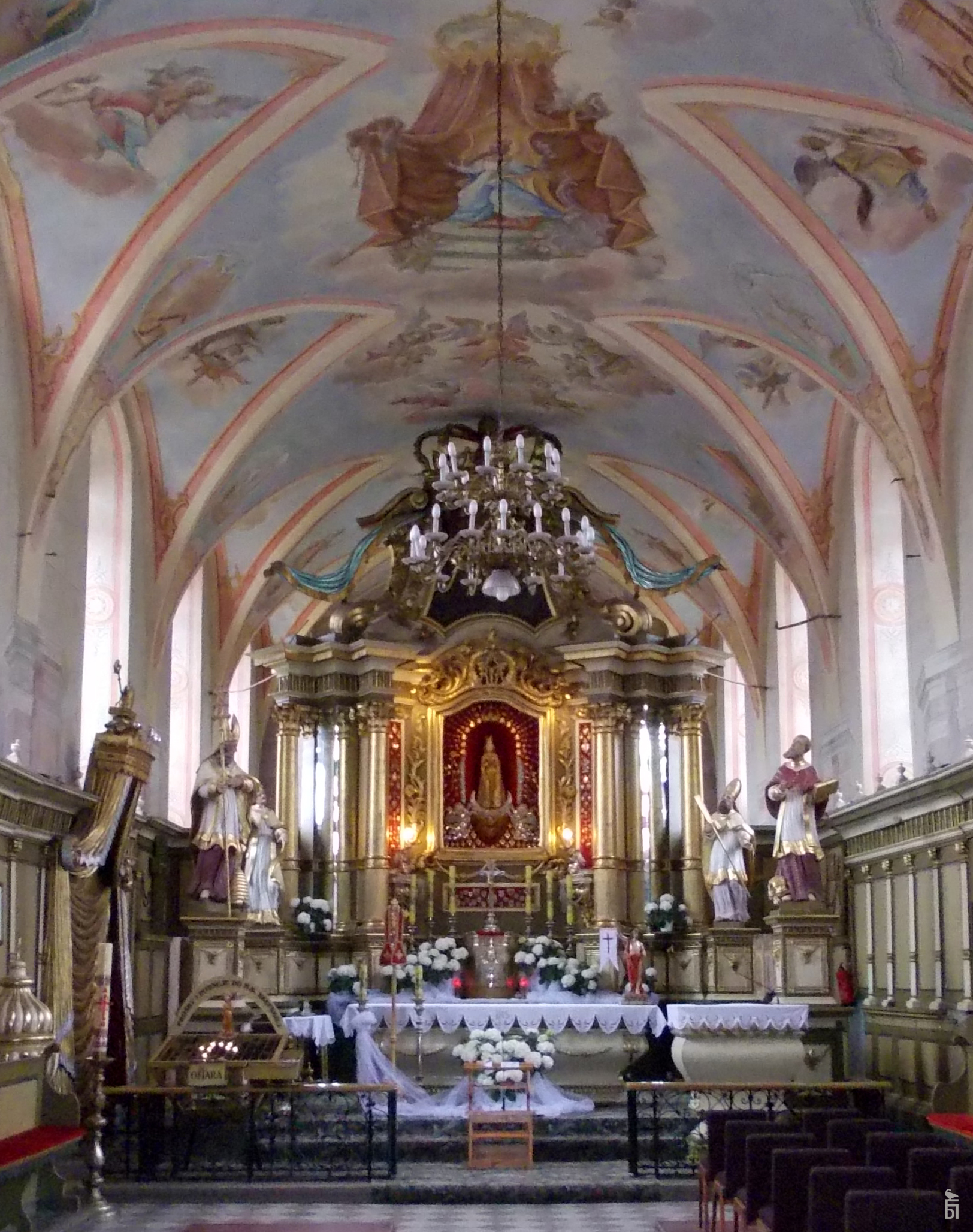 Wntrze kocioa klasztornego w Skpem (2014)