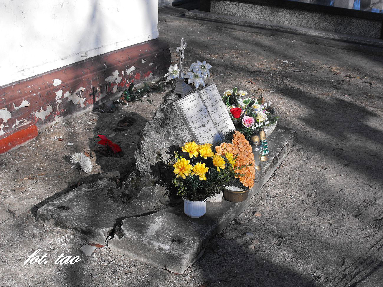 Śladami interwencji Pawła Gąsiorowskiego w sprawie ratowania zabytkowych nagrobków na Sierpeckim cmentarzu. Drogi panie Pawle jak widać zrobiono w tej sprawie bardzo 