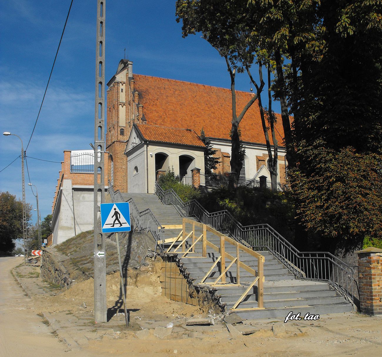 Odwieczny problem wzgrza Loret to... schody. Jak wida na zdjciu... bdzie dobrze, 3.10.2015 r.