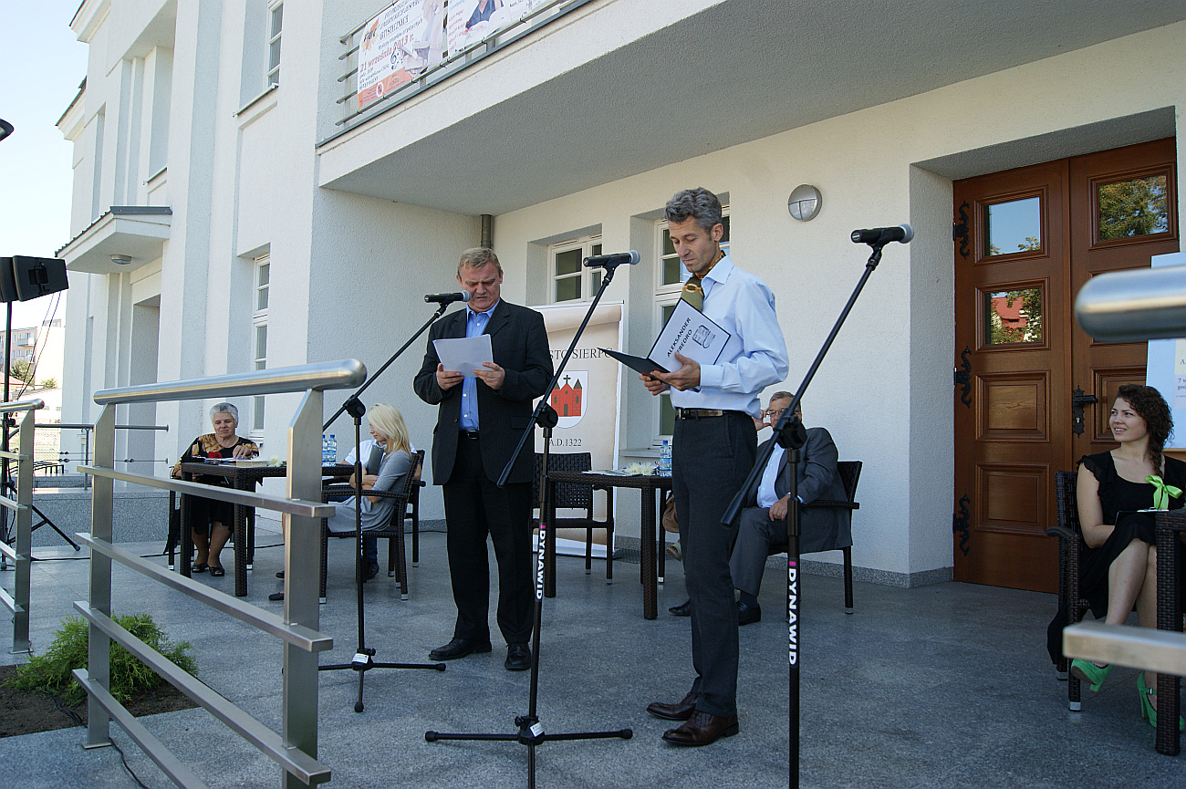 Zbigniew Czajkowski i Marek Z. Zdrojewski interpretujcy utwory A. Fredry.