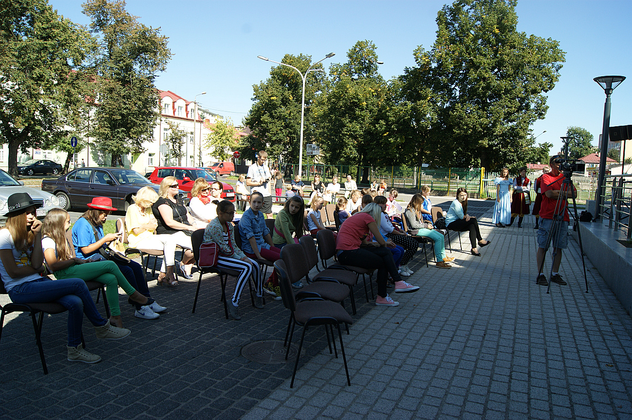 Szkoda tylko, e imprezie przyglda si niewielka publiczno.