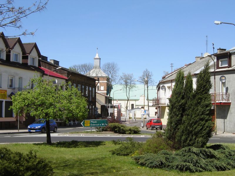 Plac Kard. Wyszy�skiego, w&nbsp;tle ko�ci� pw. �w. Wita, Modesta i&nbsp;Krescencji (Fara)