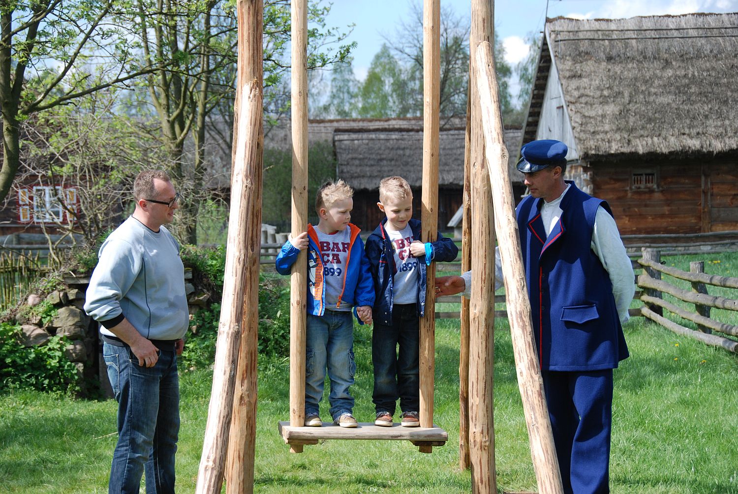 Wielkanocne gry i zabawy w skansenie, 21.04.2014 r.