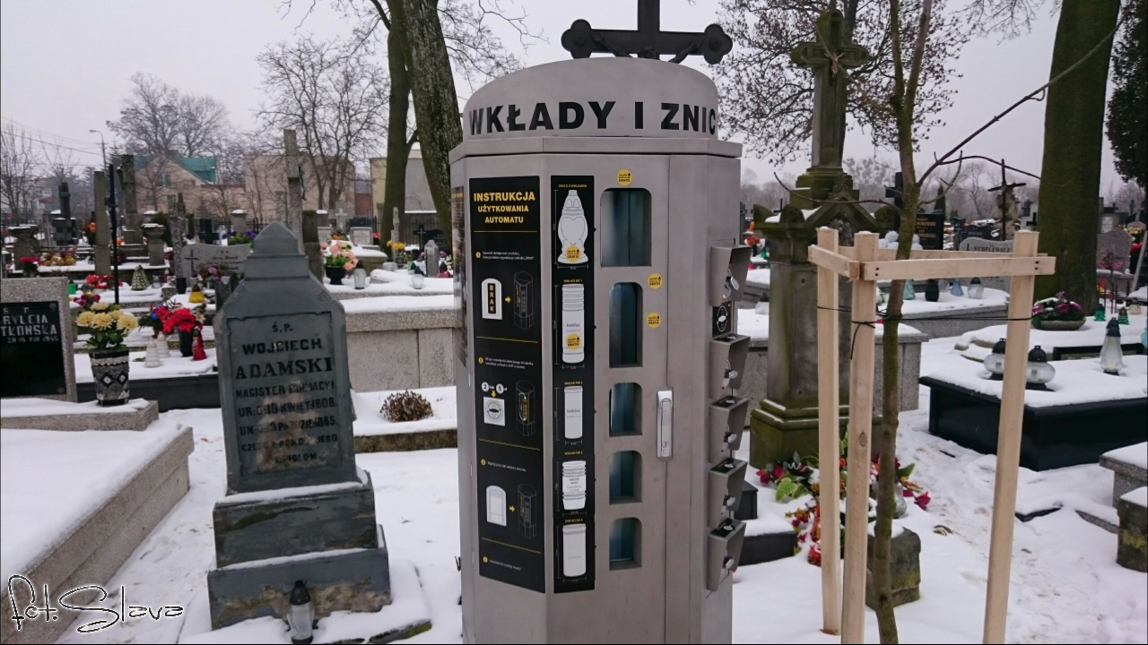 Nie wszyscy sierpczanie pewnie wiedz, e na naszym cmentarzu zamontowany zosta 
