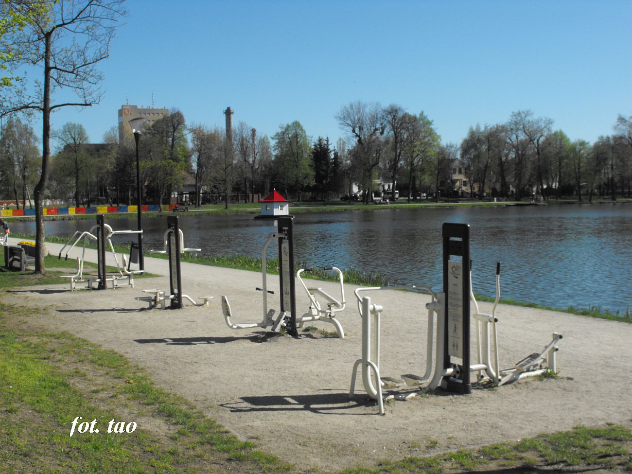 Park Jezirka. Siownia na wolnym powietrzu, kwiecie 2018 r.