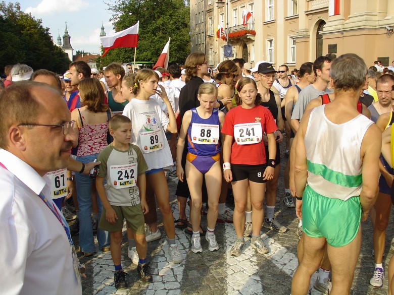 Zawodnicy z Sierpca na starcie biegu...