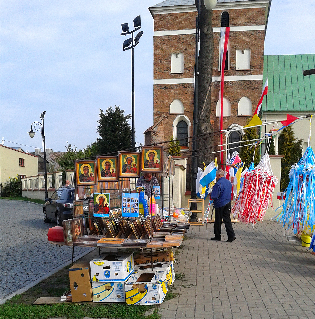 Stragan towarzyszcy Nawiedzeniu Obrazu Matki Boej przy kociele farnym, 11.09.2015 r.