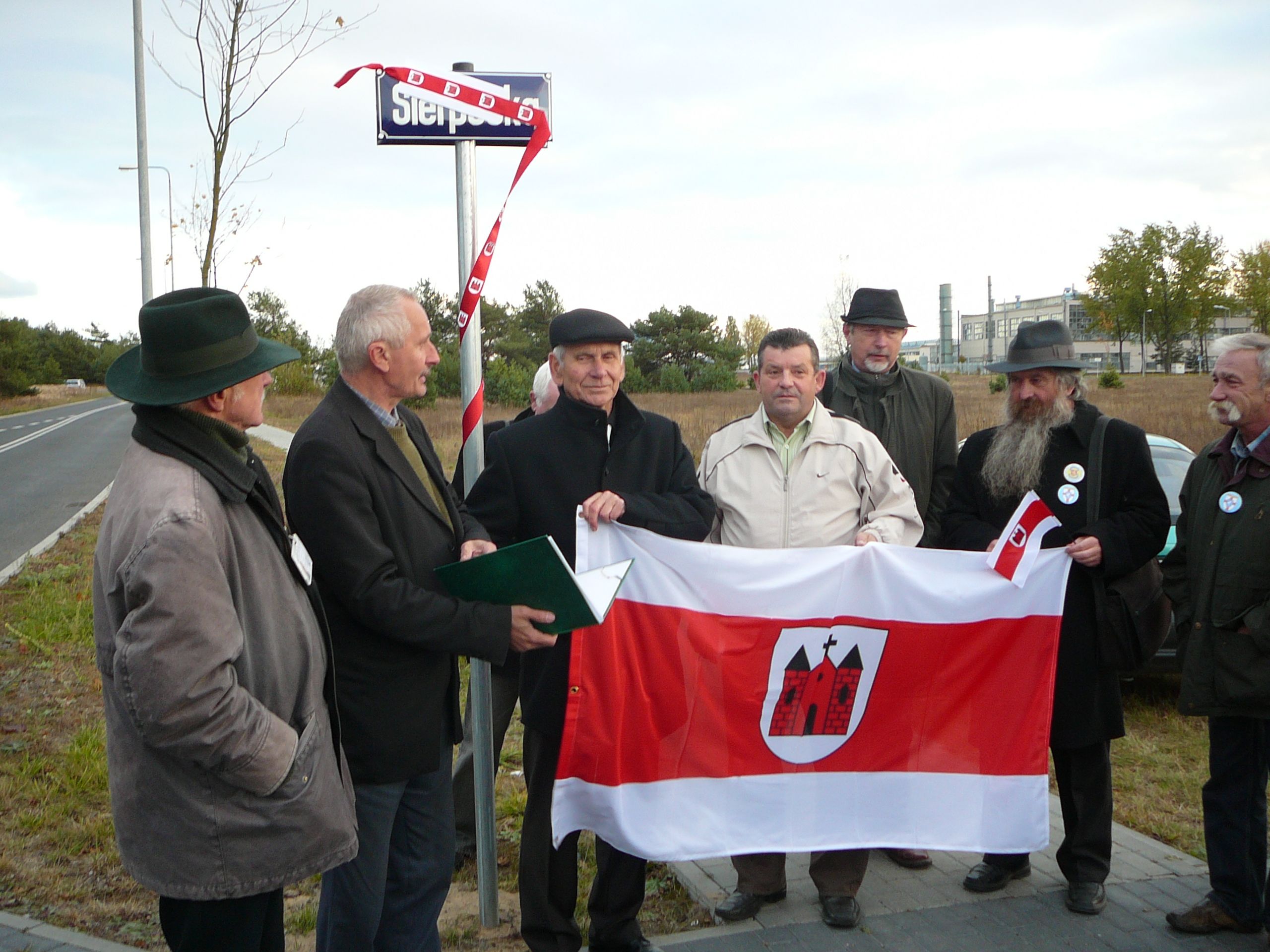 Uroczysto odsonicia tabliczki z now nazw ulicy (ul. Sierpecka) w Bydgoszczy z udziaem czonkw Konfraterni Sierpeckiej i delegacji z Sierpca, Bydgoszcz 20.10.2011 r.