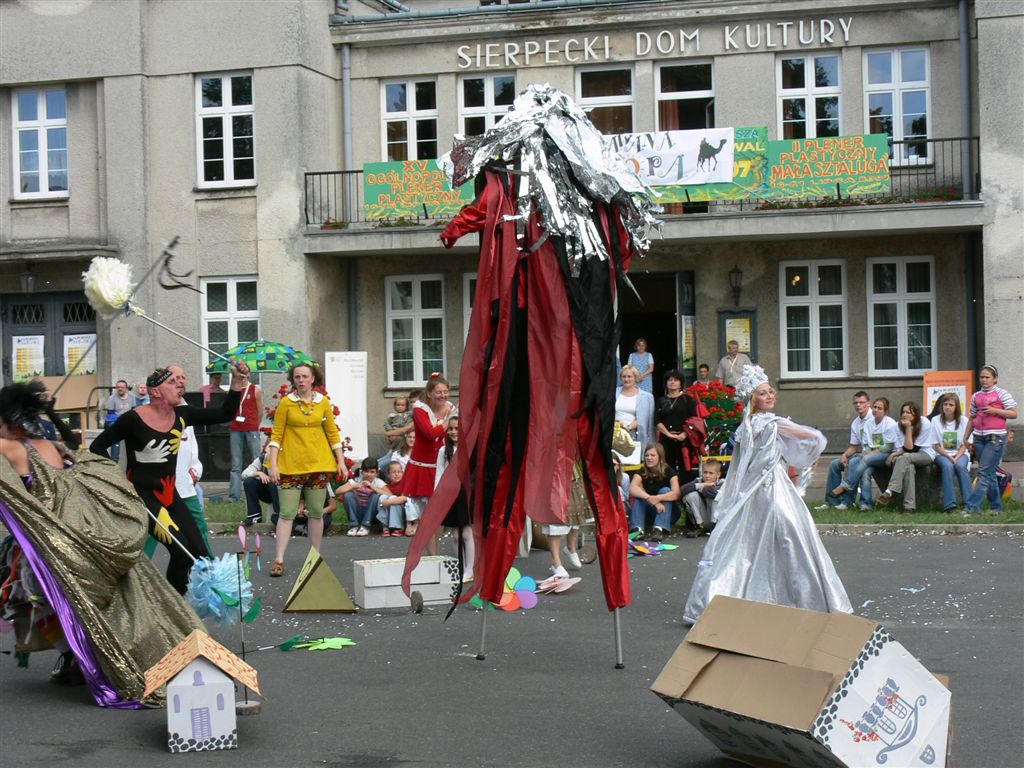 Teatr uliczny. Sierpc 30.06.2007