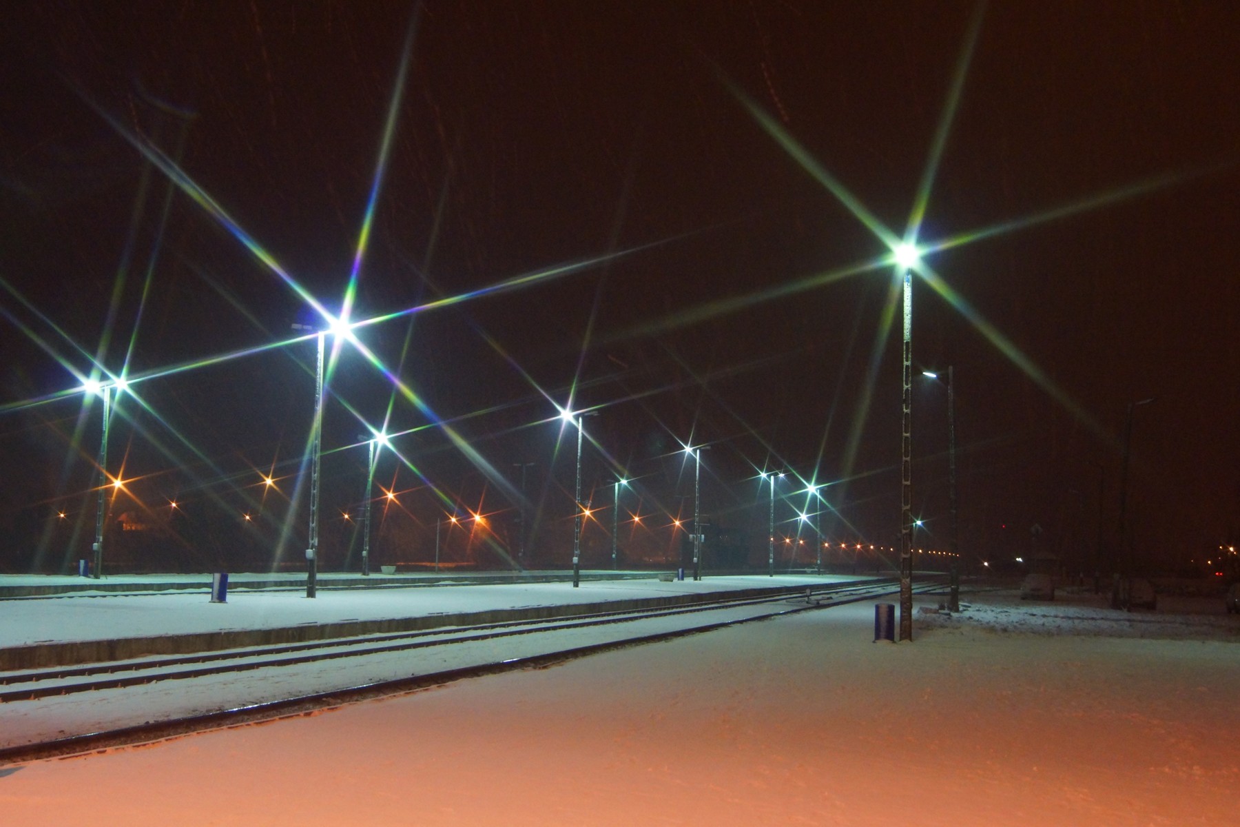 Dworzec PKP nocą, 15.12.2012 r.