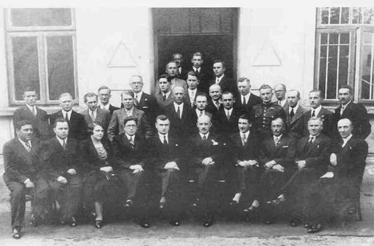 Pracownicy Urzędu Skarbowego w Sierpcu - 19 IX 1937r.