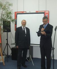Gratulacje od starosty sierpeckiego Pawła Kaźmierczaka.