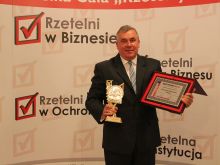 Jan Rzeszotarski, dyrektor MWM w Sierpcu, z wyrnieniem "Rzetelna Instytucja", 23.06.2012 r.