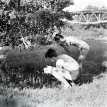 Zdjcie z 1959 roku wykonane podczas biwaku nad Skrw przez uczestnikw wycieczki rowerowej z Legionowa do Bydgoszczy z udziaem Pana Sawomira Szklarka.