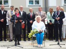Grayna Kos podczas uroczystoci wrczenia medalu i otrzymania tytuu Zasuony dla Miasta Sierpca, 4.05.2025 r.
