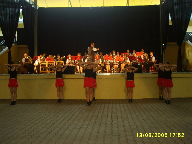Cała orkiestra w Parku Sowińskiego na Woli w Warszawie - 13.08.2006 r.