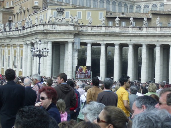 Wielkanoc, msza wita, na ktrej Papie odbiera yczenia z okazji swoich 79 urodzin.