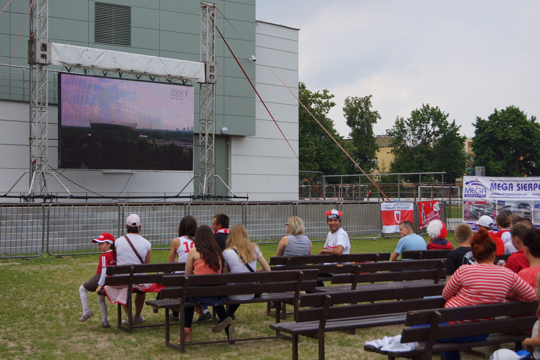 Strefa kibica w Sierpcu przed meczem Polska-Grecja, 8.06.2012 r.