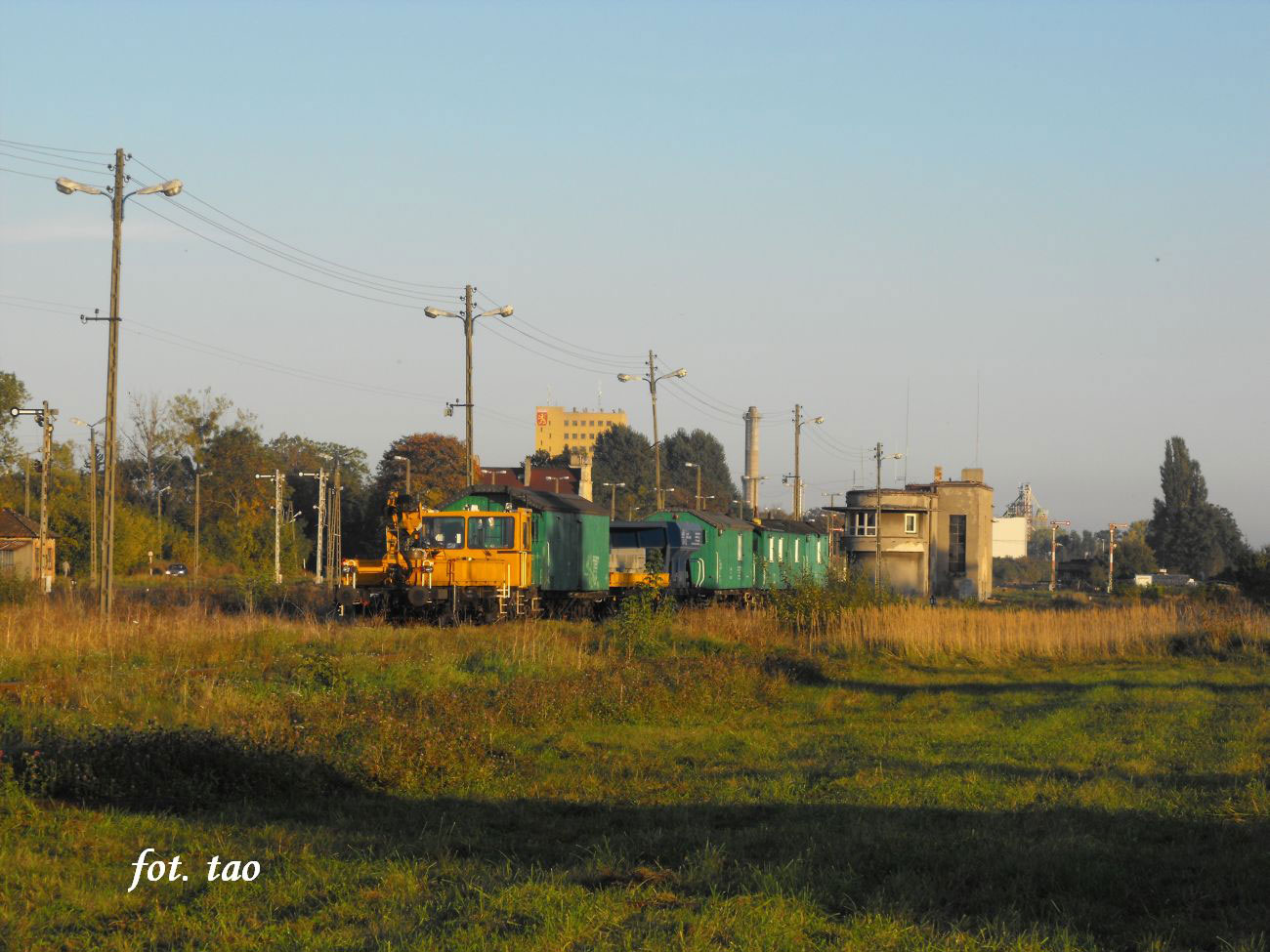 Tymi zielonymi wagonami przyjechaa z Pomorza grupa fachowcw, ktrzy wybuduj nam pierwszy w Sierpcu podziemny przejazd kolejowy przy ulicy Piastowskiej ;-) Prace maj si rozpocz, 3.10.2011 r.