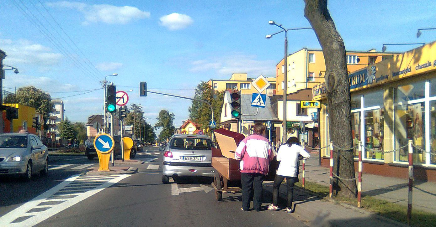 Sierpeckie wiata. wiato zielone zezwala na jazd, ale s tacy 