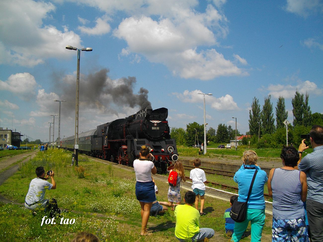 Stacja Sierpc. Jest! Zapowiadany przez spikera PKP pocig specjalny SAWA wjeda na tor przy peronie trzecim, 20.07.2018 r.